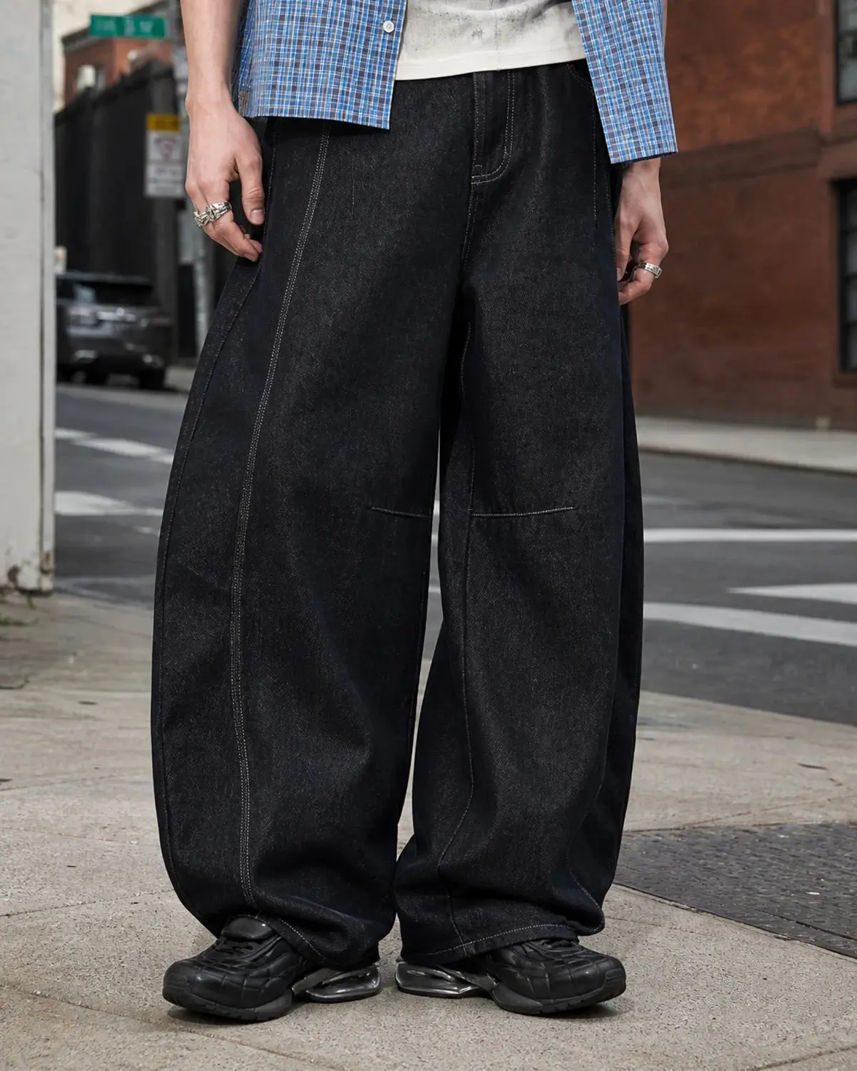 INFLATION Raw Color Barrel Baggy Jeans - Image 5